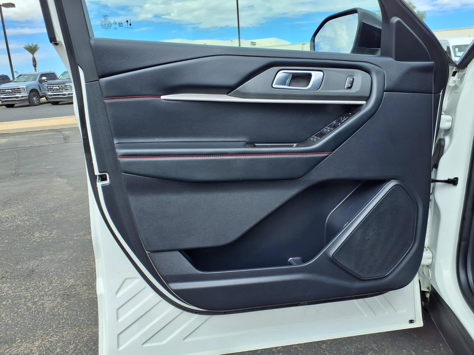 Certified 2025 Ford Explorer ST-Line w/ ST-Line Street Pack AWD/4WD image 22