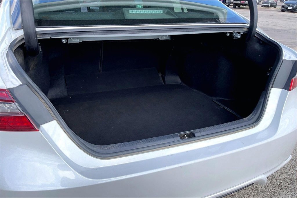 Used 2024 Toyota Camry XSE image 37