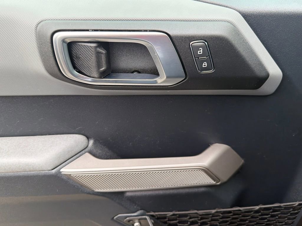 Certified 2022 Ford Bronco Black Diamond image 10