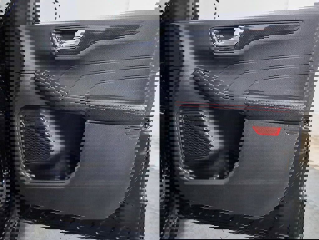 Certified 2024 Ford Escape ST-Line Select w/ Tech Pack #1 AWD/4WD image 18