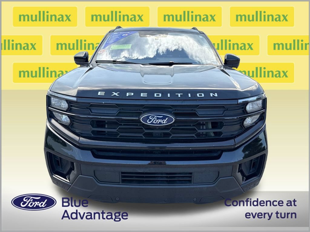Certified 2025 Ford Expedition Active RWD image 11