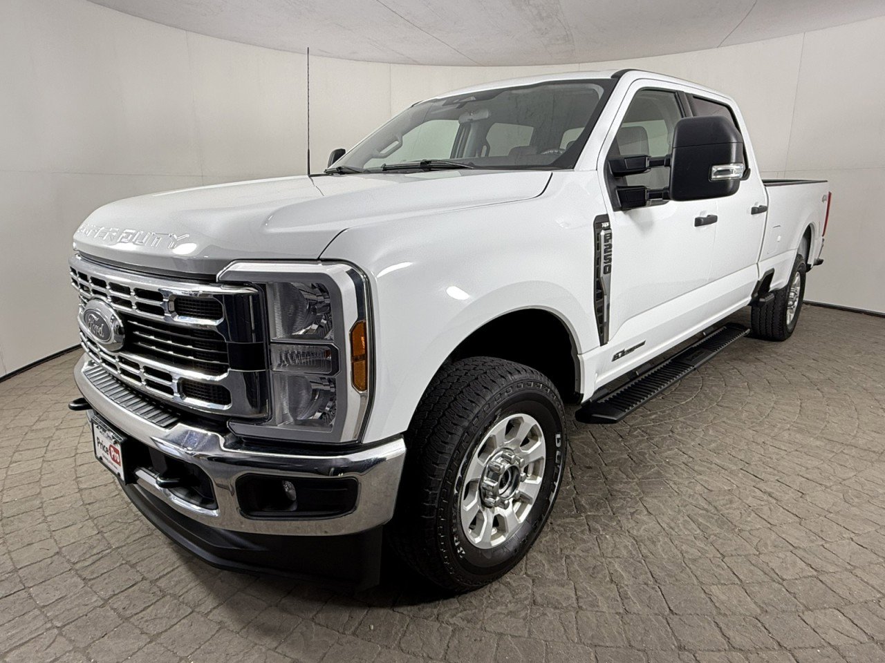 Certified 2024 Ford F250 XLT AWD/4WD image 3