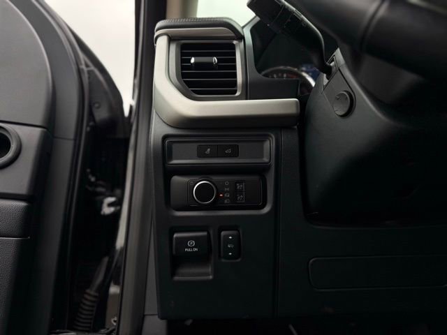 Certified 2024 Ford Expedition Max XLT image 16