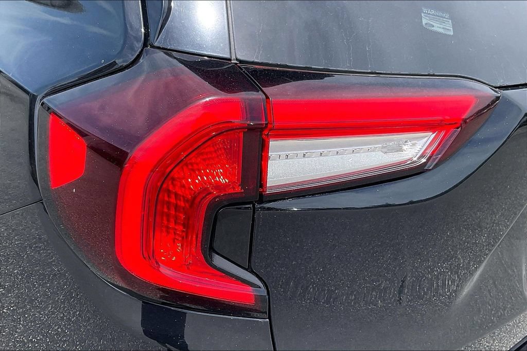 Used 2024 GMC Terrain SLE FWD image 30