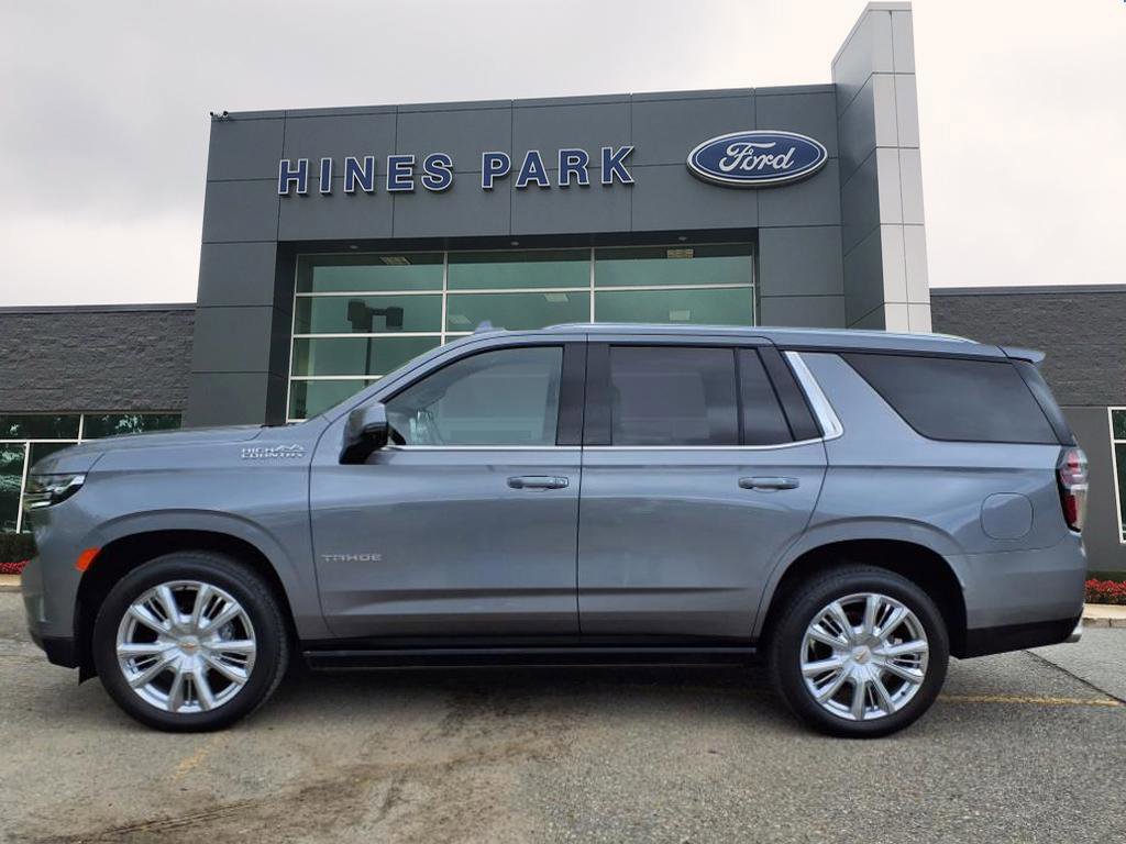Used 2022 Chevrolet Tahoe High Country w/ Premium Package image 2