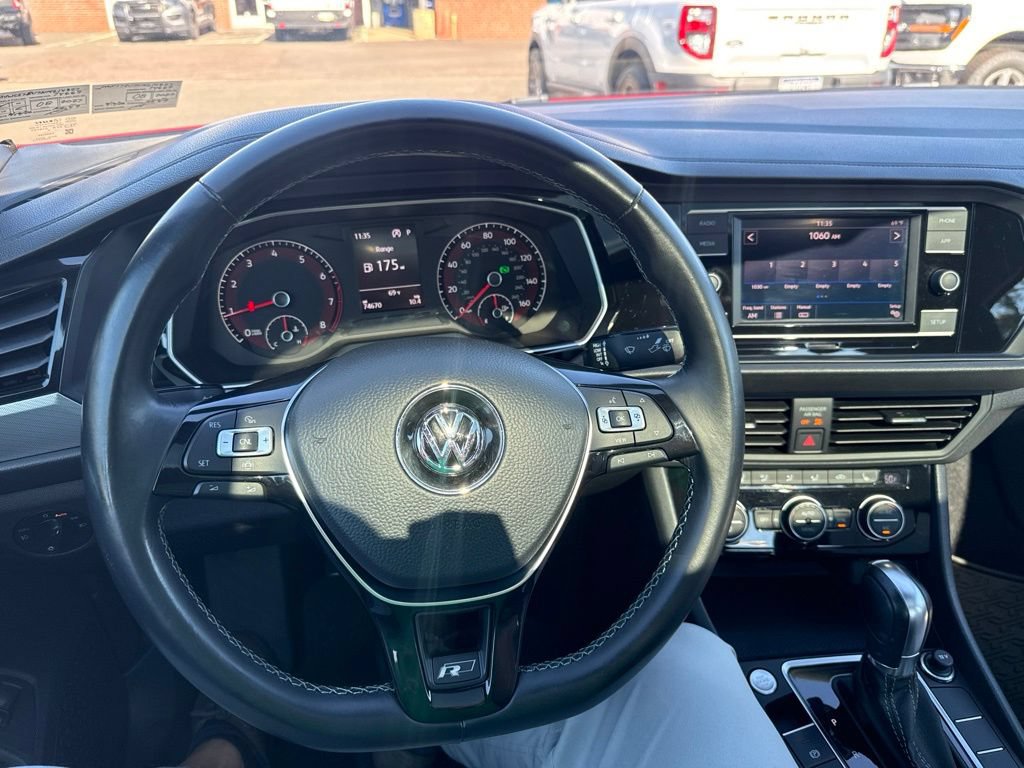 Used 2019 Volkswagen Jetta R-Line w/ R-Line Cold Weather Package FWD image 19