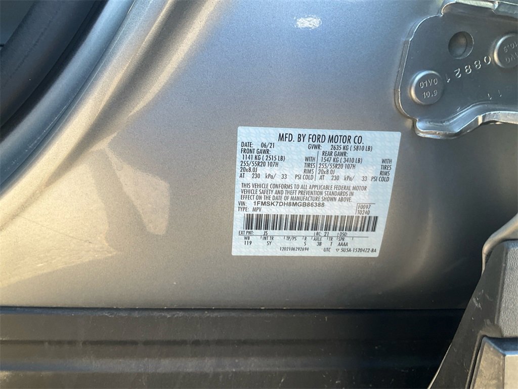 Certified 2021 Ford Explorer XLT w/ Equipment Group 202A image 18