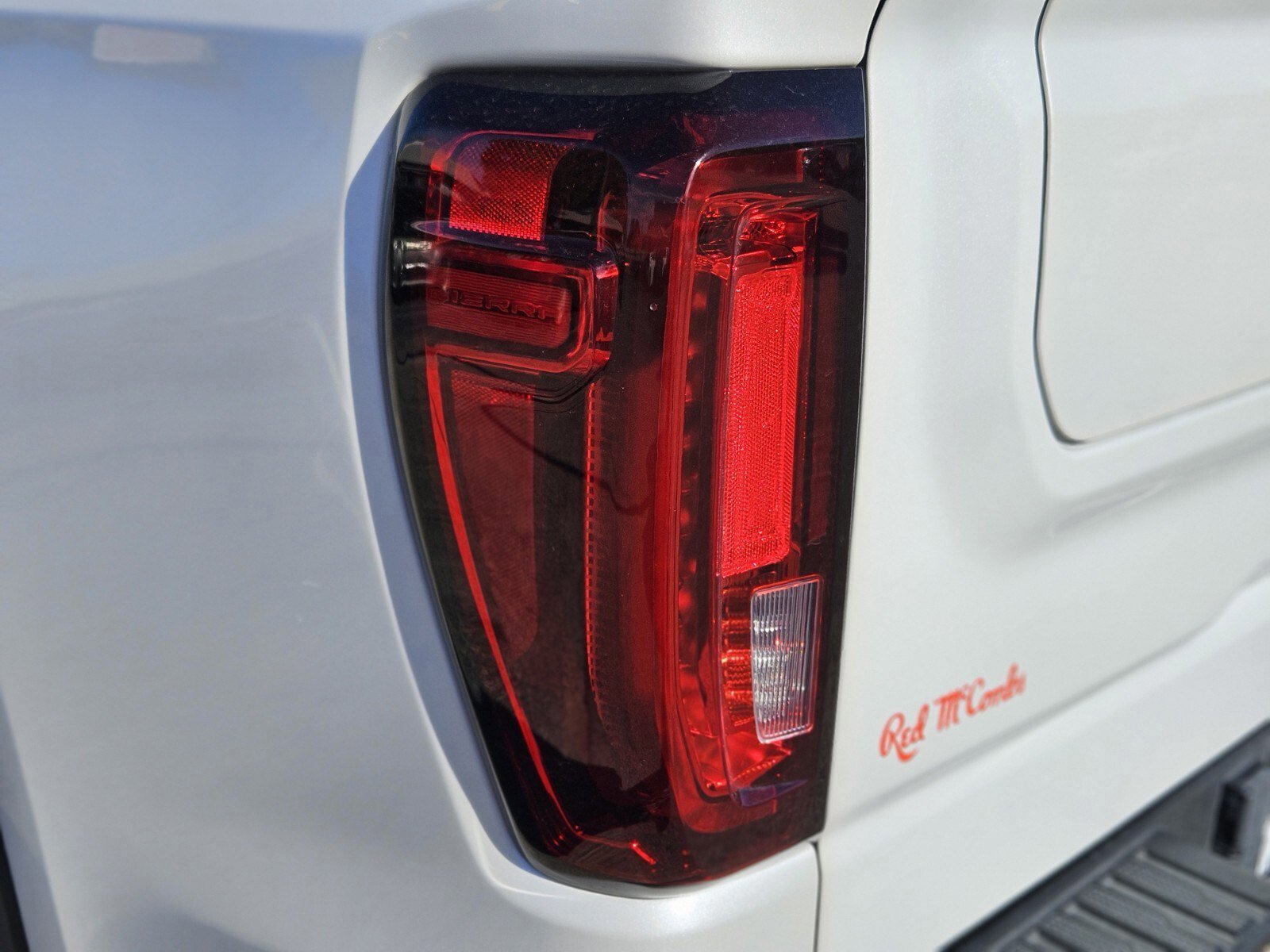 Used 2021 GMC Sierra 1500 Denali w/ Denali Ultimate Package image 10