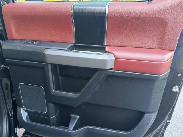 Certified 2019 Ford F150 Platinum w/ Equipment Group 701A Luxury image 31