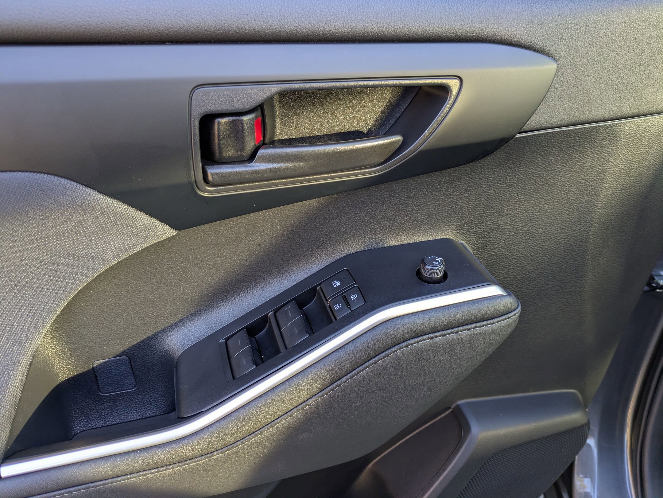 Used 2023 Toyota Highlander Limited image 16