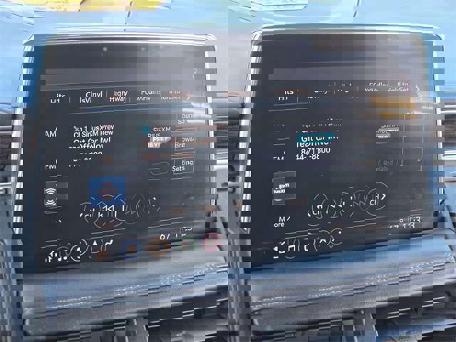 Used 2021 Chevrolet Suburban Z71 w/ Luxury Package image 14