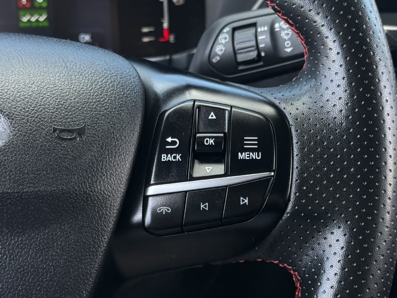 Certified 2023 Ford Escape ST-Line w/ Tech Pack #1 FWD image 13