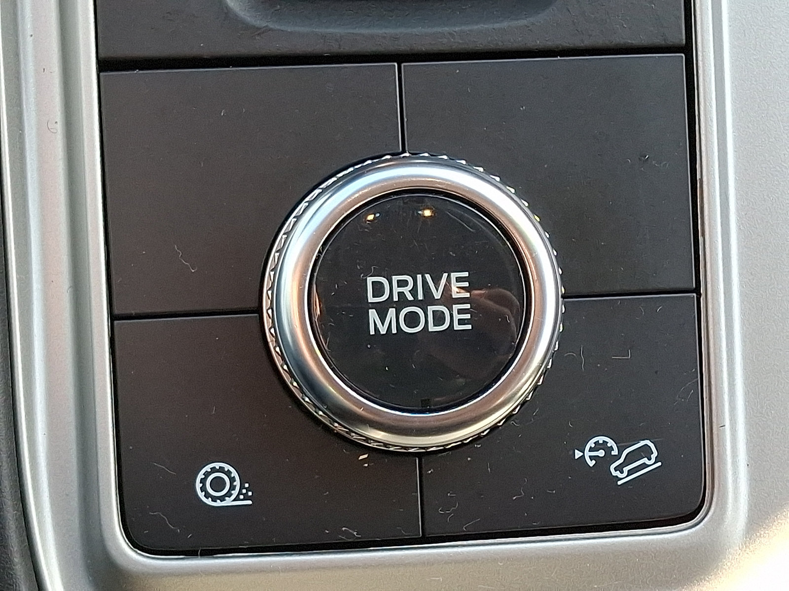 Certified 2023 Ford Explorer XLT AWD/4WD image 26