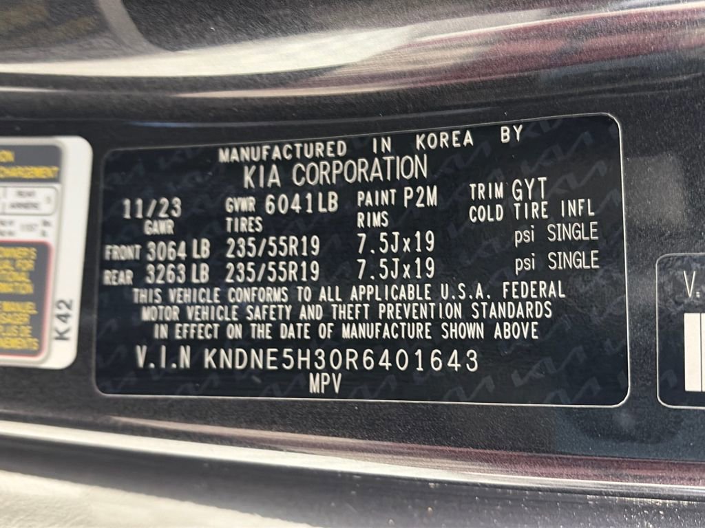 Used 2024 Kia Carnival SX Prestige image 9