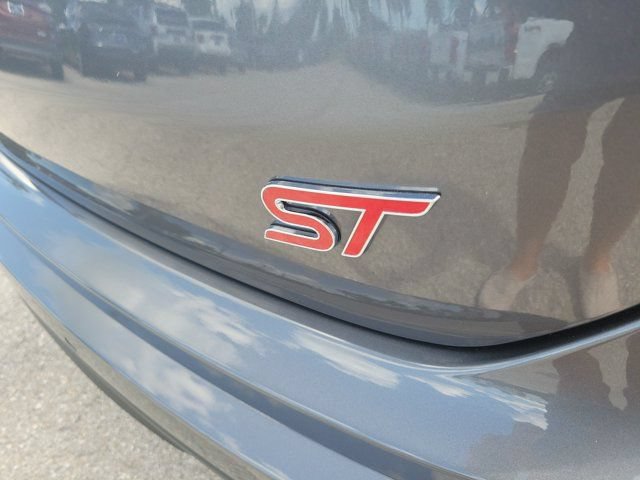 Certified 2024 Ford Edge ST w/ Equipment Group 401A AWD/4WD image 7