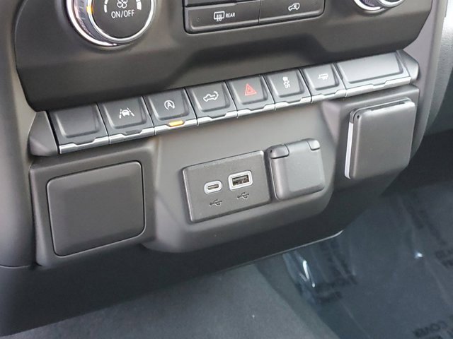 Used 2023 Chevrolet Silverado 1500 Custom image 26