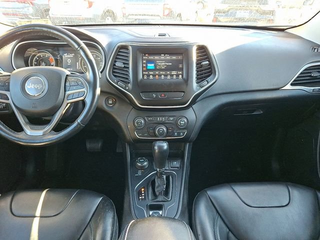 Used 2019 Jeep Cherokee Latitude Plus w/ Cold Weather Group image 16