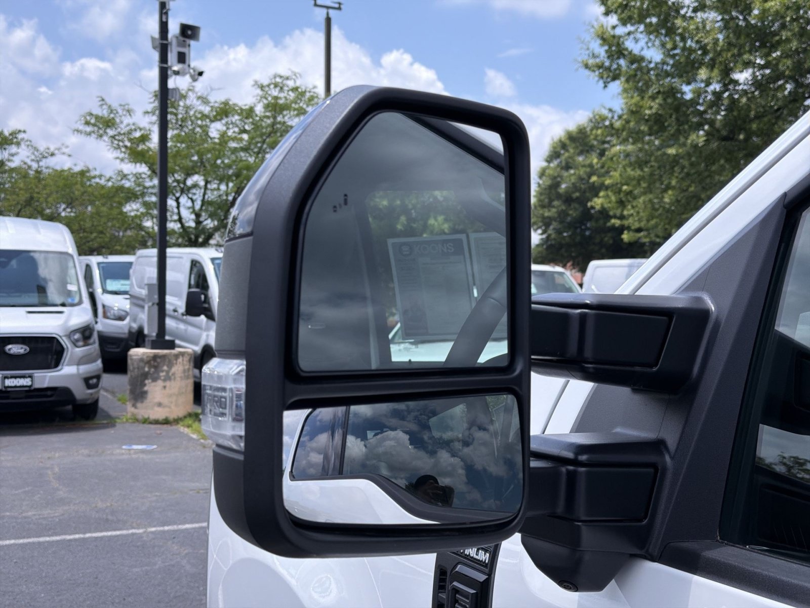 Certified 2026 Ford F350 Platinum w/ Snow Plow Prep Package AWD/4WD image 14