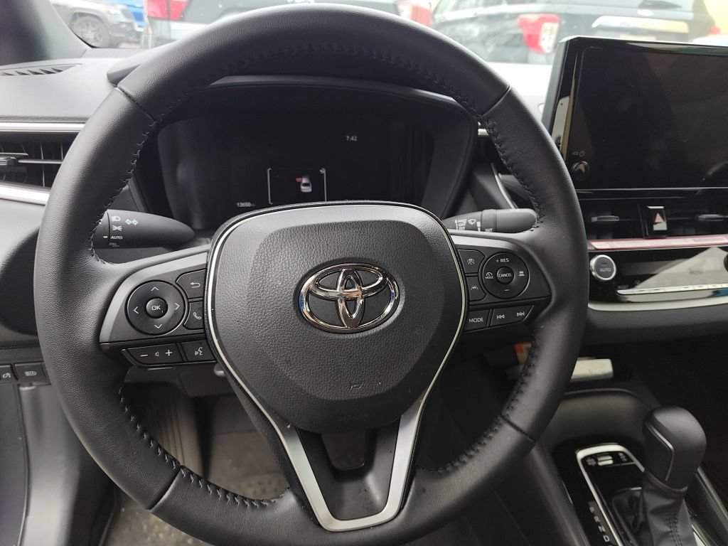 Used 2026 Toyota Corolla SE FWD image 10
