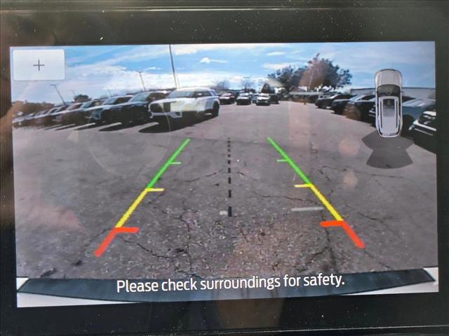 Certified 2023 Ford Explorer XLT image 16