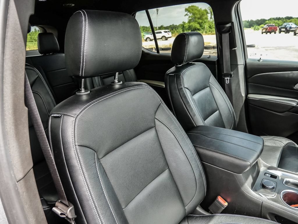 Used 2023 Chevrolet Traverse LT FWD image 19