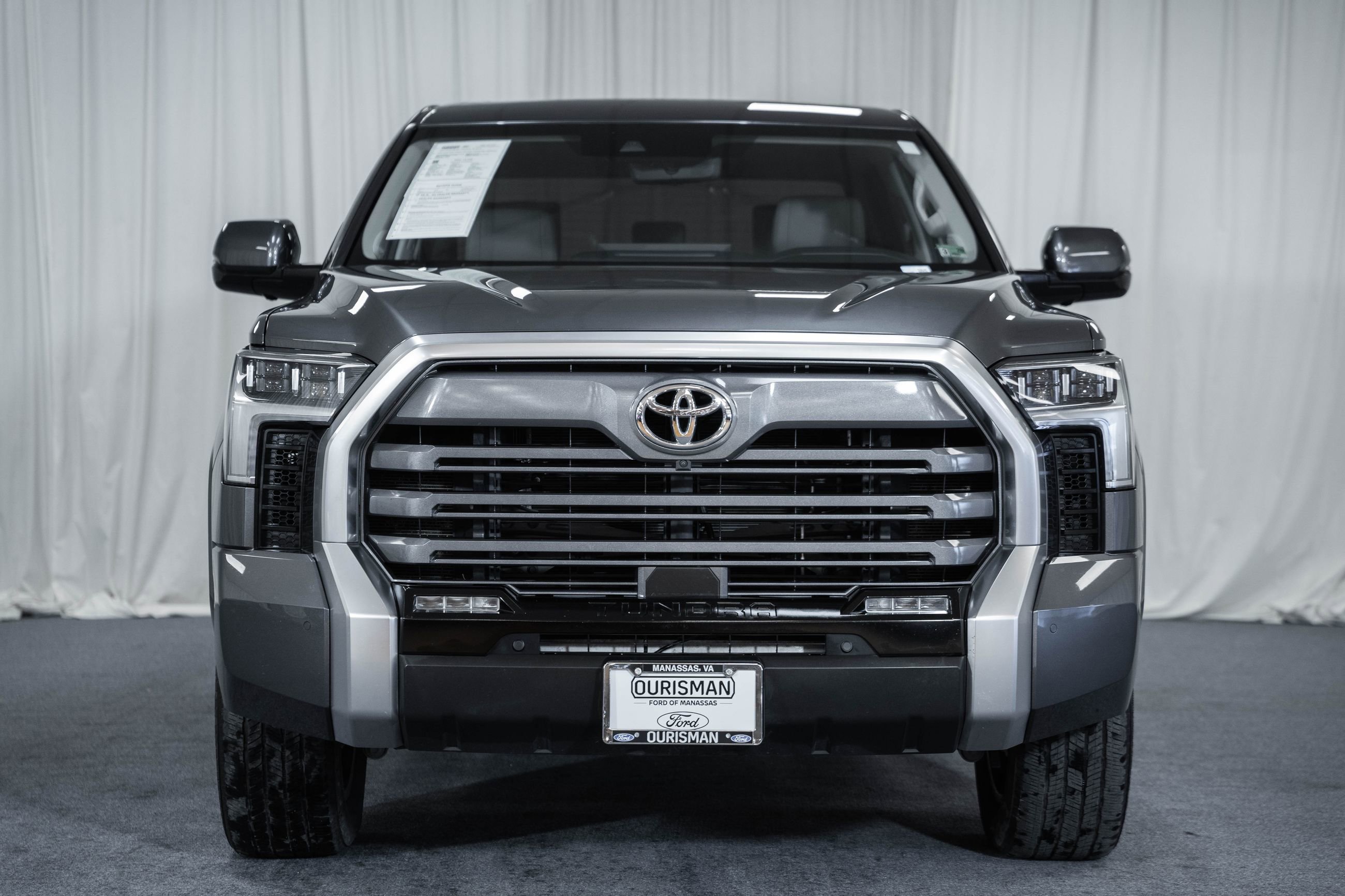 Used 2024 Toyota Tundra Limited image 2