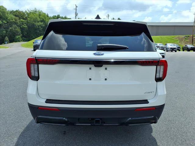 Certified 2025 Ford Explorer ST-Line w/ ST-Line Street Pack AWD/4WD image 3