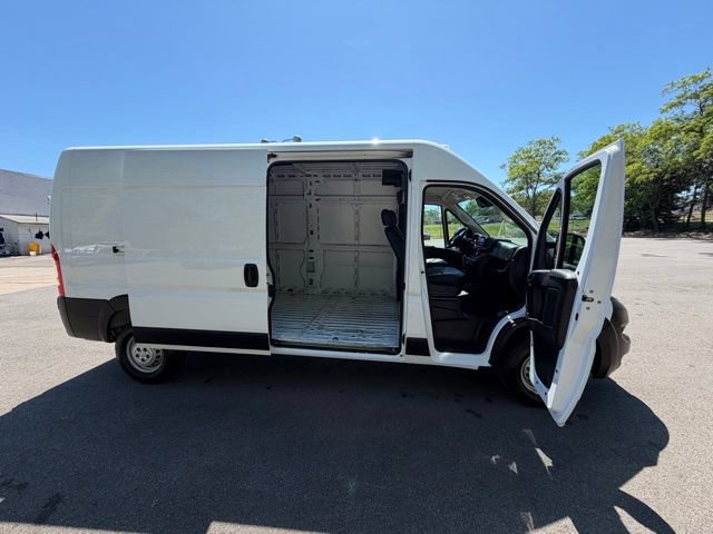 Used 2025 RAM ProMaster 2500 w/ Convenience Group FWD image 23