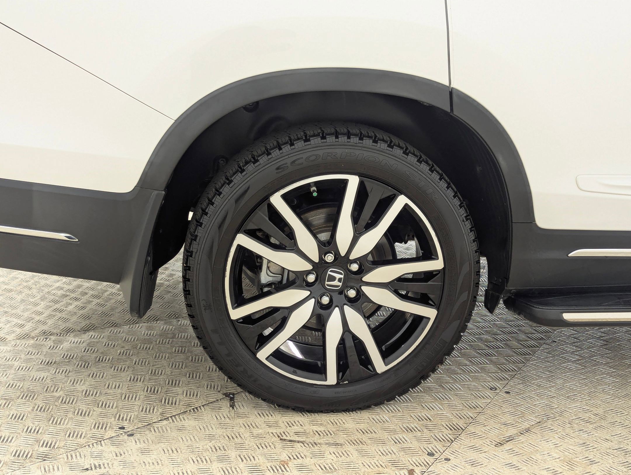 Used 2022 Honda Pilot Touring image 12