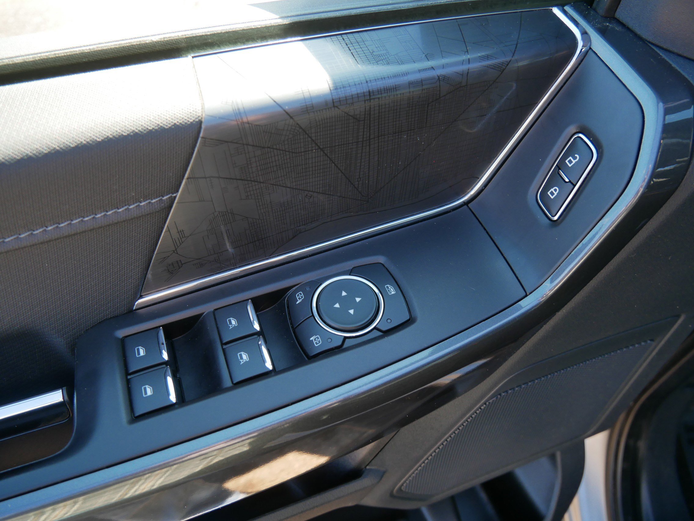 Certified 2022 Ford F150 XLT w/ Equipment Group 302A High image 19