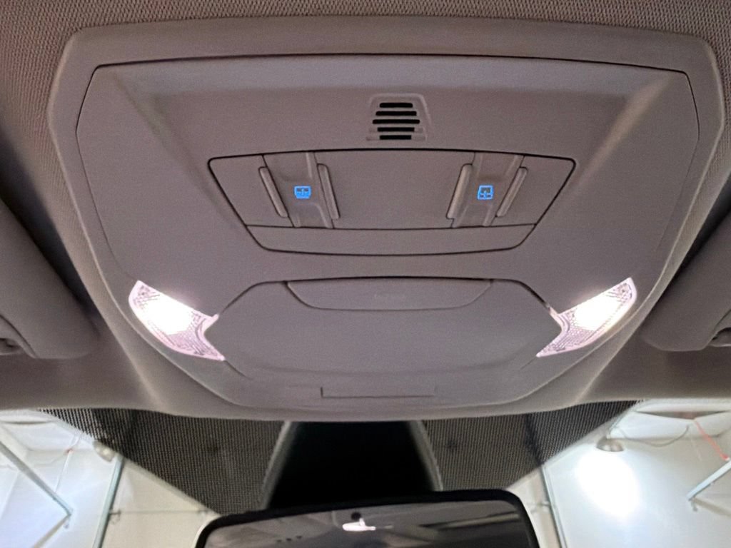 Certified 2019 Ford Escape Titanium AWD/4WD image 27