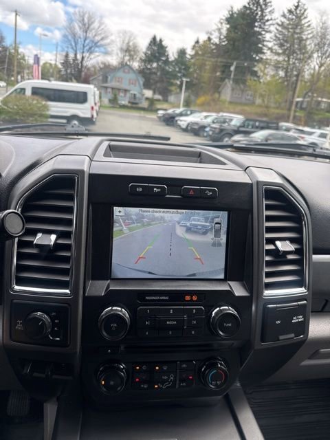 Certified 2018 Ford F250 XLT w/ XLT Premium Package AWD/4WD image 31