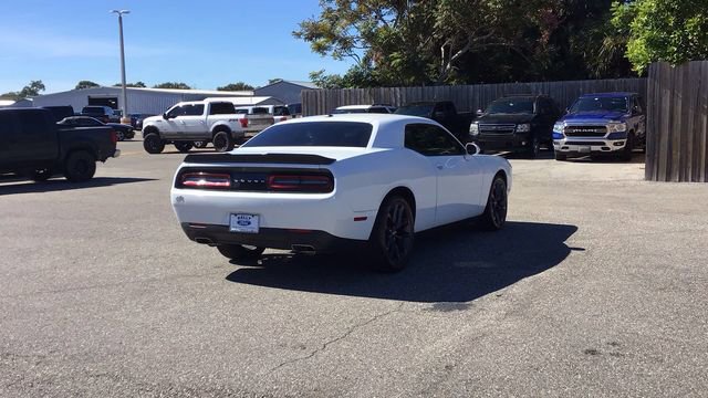Used 2019 Dodge Challenger SXT w/ Blacktop Package image 5