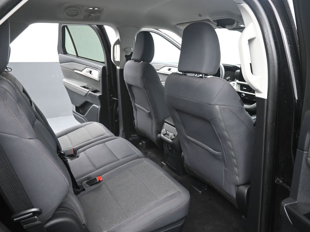 Certified 2025 Ford Explorer Active RWD image 12