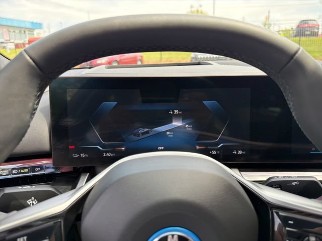 Used 2025 BMW i5 xDrive40 w/ Premium Package AWD/4WD image 41