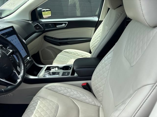 Certified 2024 Ford Edge Titanium w/ Titanium Elite Package AWD/4WD image 37