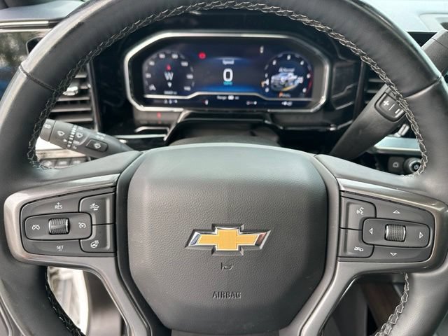 Used 2024 Chevrolet Silverado 2500 High Country w/ High Country Premium Package AWD/4WD image 35