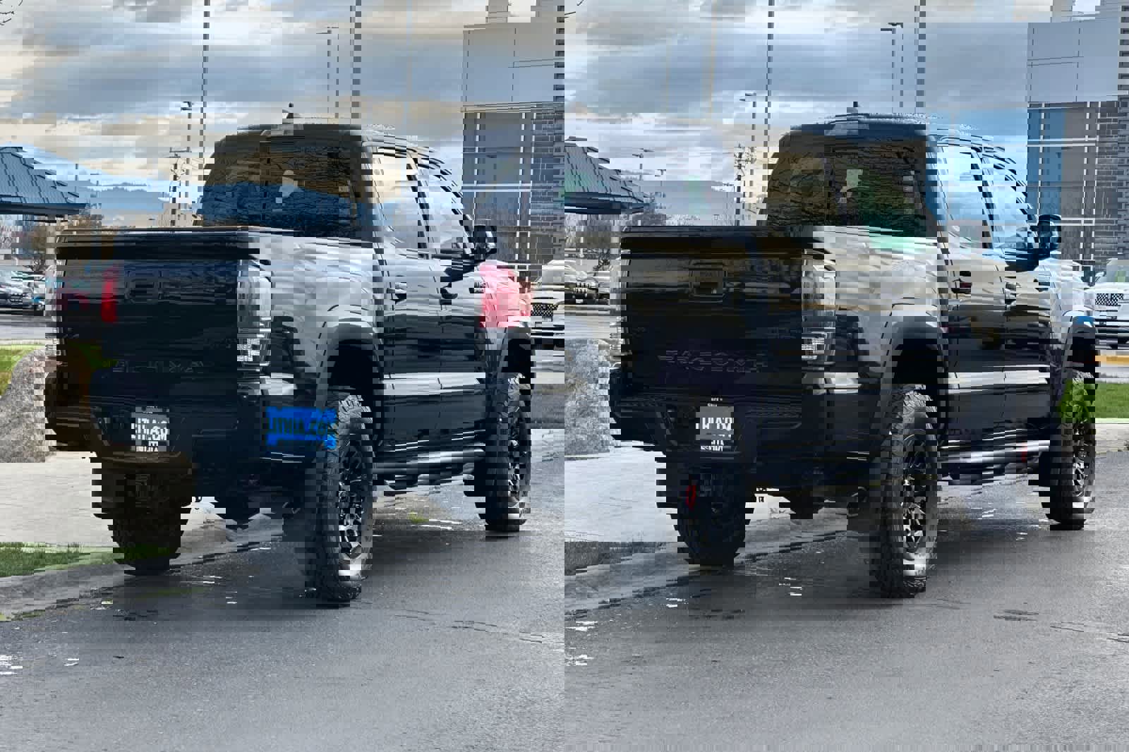 Used 2019 Toyota Tacoma TRD Pro AWD/4WD image 5