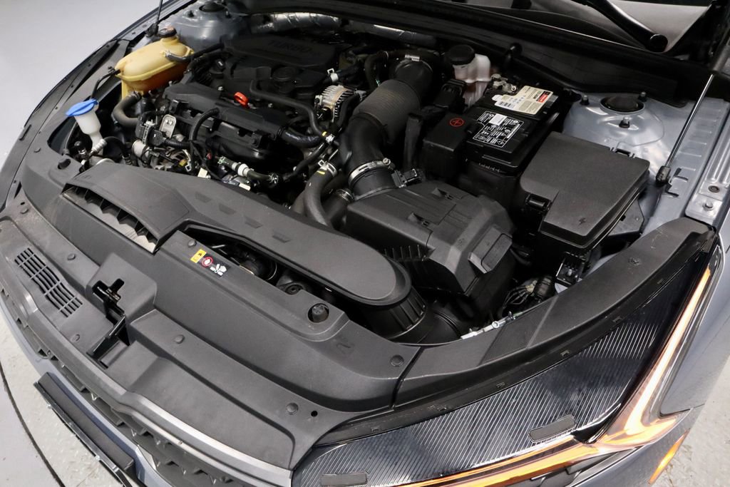Used 2023 Kia K5 LXS FWD image 17