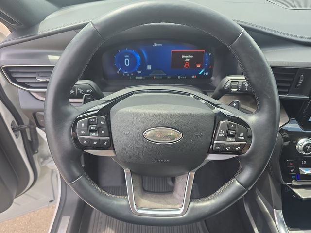 Certified 2021 Ford Explorer Platinum w/ Equipment Group 601A AWD/4WD image 17