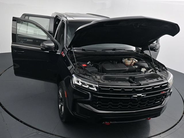 Used 2023 Chevrolet Tahoe Z71 w/ Luxury Package AWD/4WD image 39