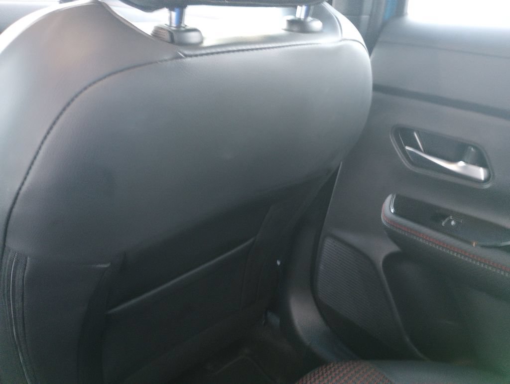 Used 2025 Nissan Kicks SR FWD image 17