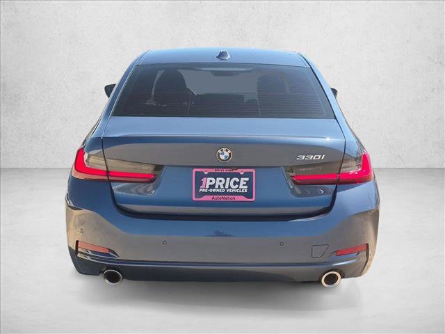 Used 2025 BMW 330i Sedan w/ Premium Package RWD image 6
