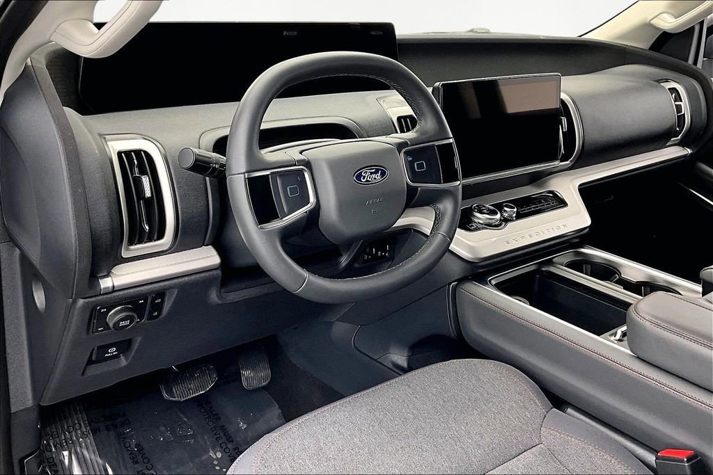 Certified 2025 Ford Expedition Max Active image 14
