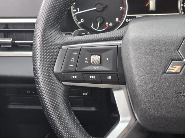 Used 2024 Mitsubishi Outlander SE FWD image 25