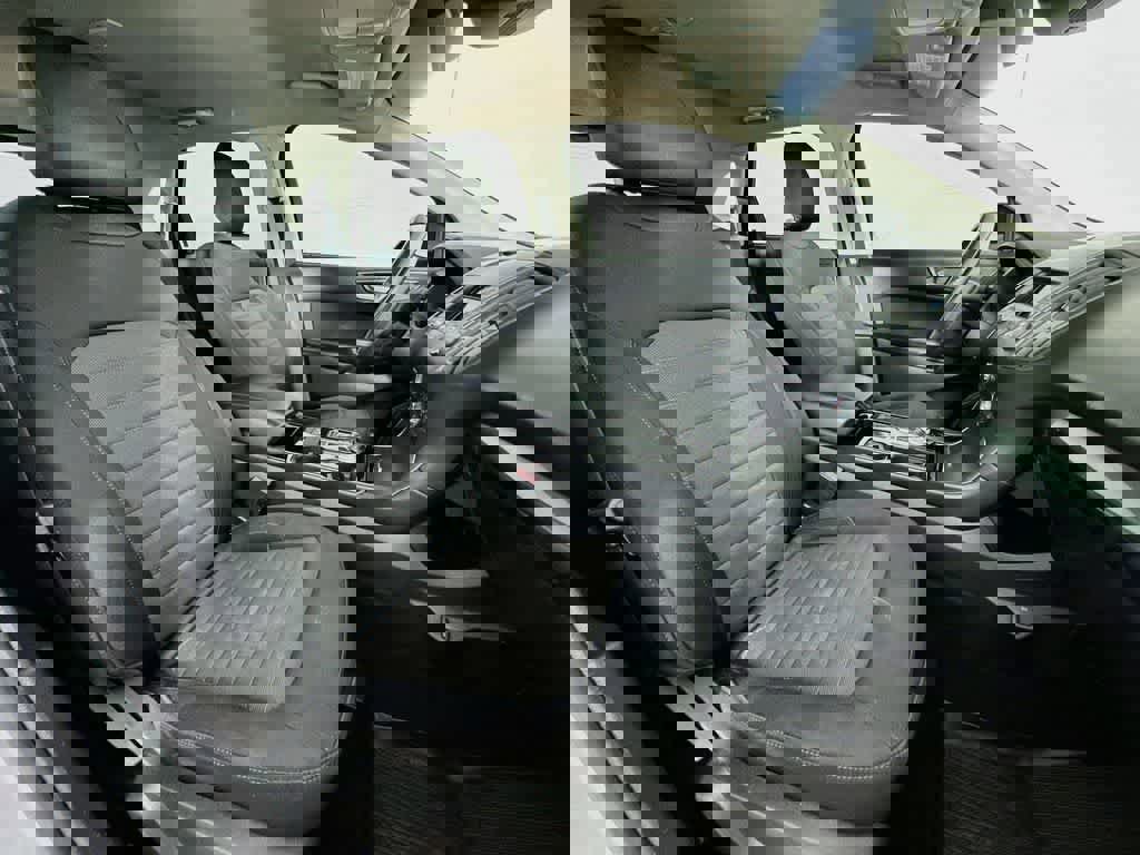 Certified 2019 Ford Edge SE FWD image 18