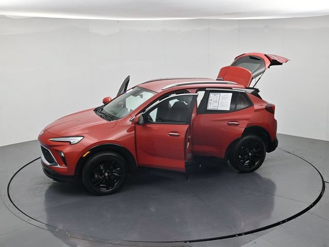 Used 2024 Buick Encore GX Sport Touring FWD image 48