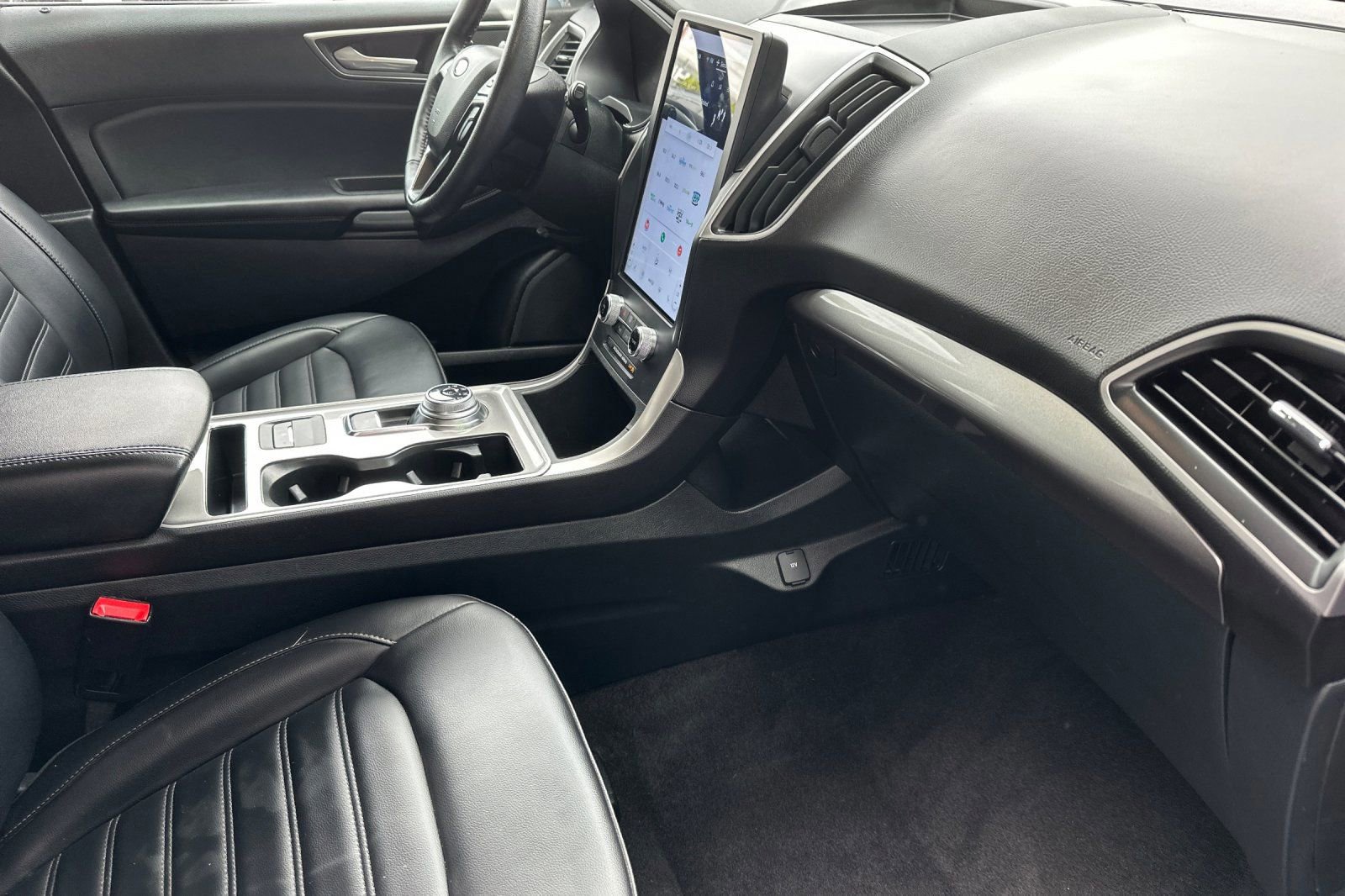 Certified 2024 Ford Edge SEL image 19