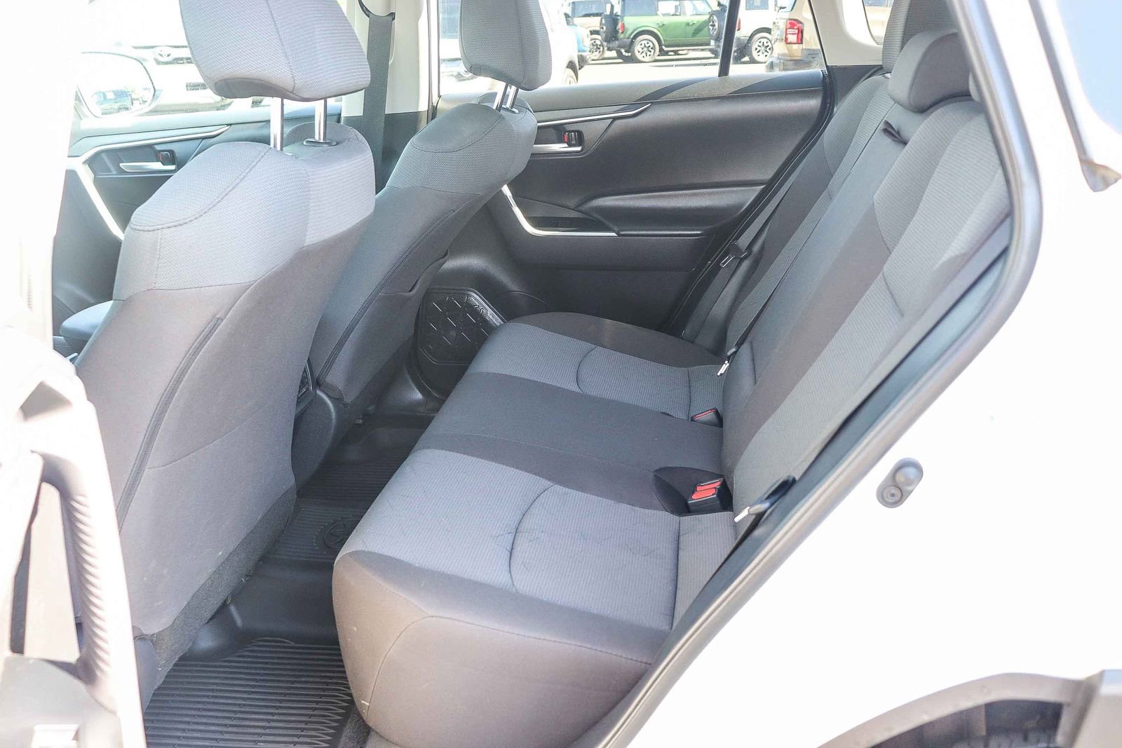 Used 2024 Toyota RAV4 XLE FWD image 17