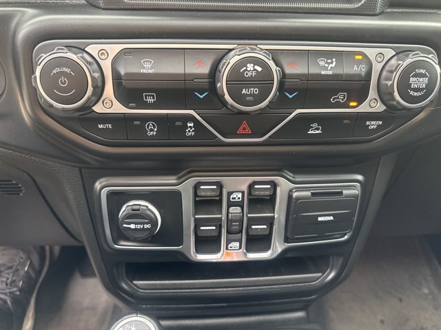 Used 2023 Jeep Gladiator Overland w/ LED Lighting Group AWD/4WD image 24